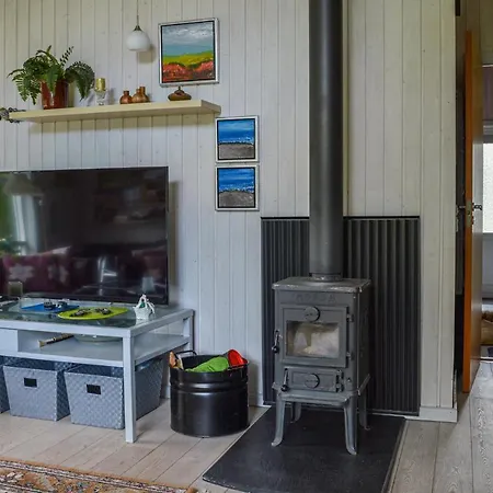 2 Bedroom Lovely In *